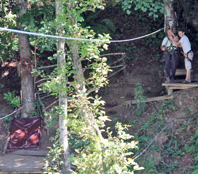 zipline01.jpg